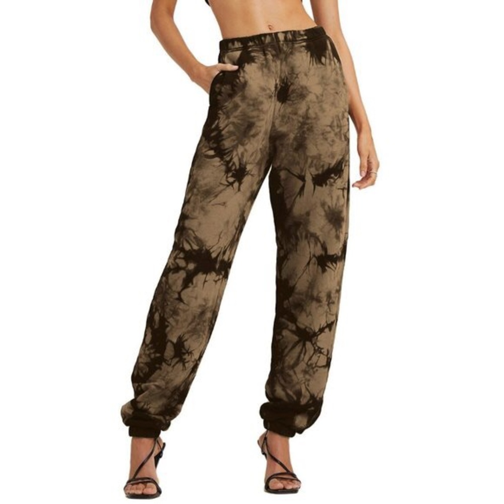 I AM G.I.A tatiana sweats